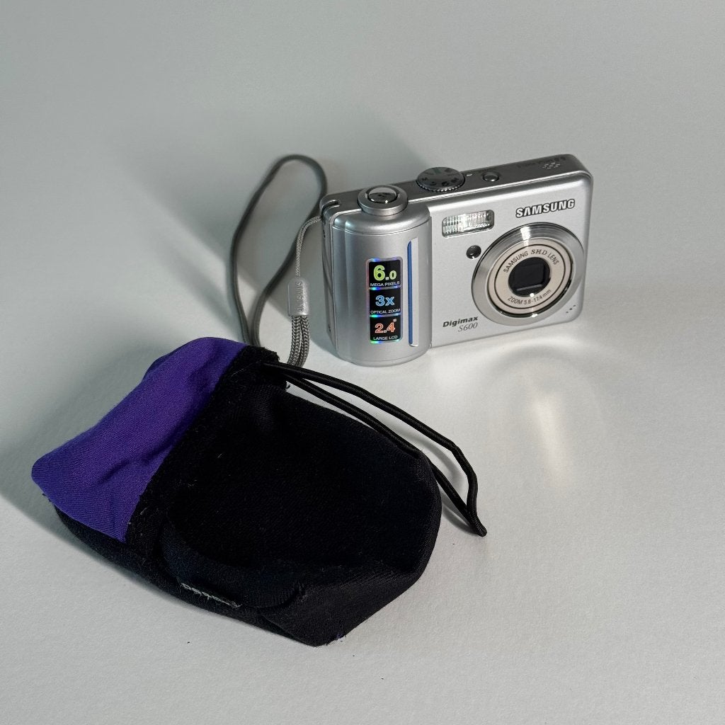Samsung Digimax S600 - Digicam Y2K - Fonctionnel, Collections, Collections Autre, Comme neuf, Enlèvement