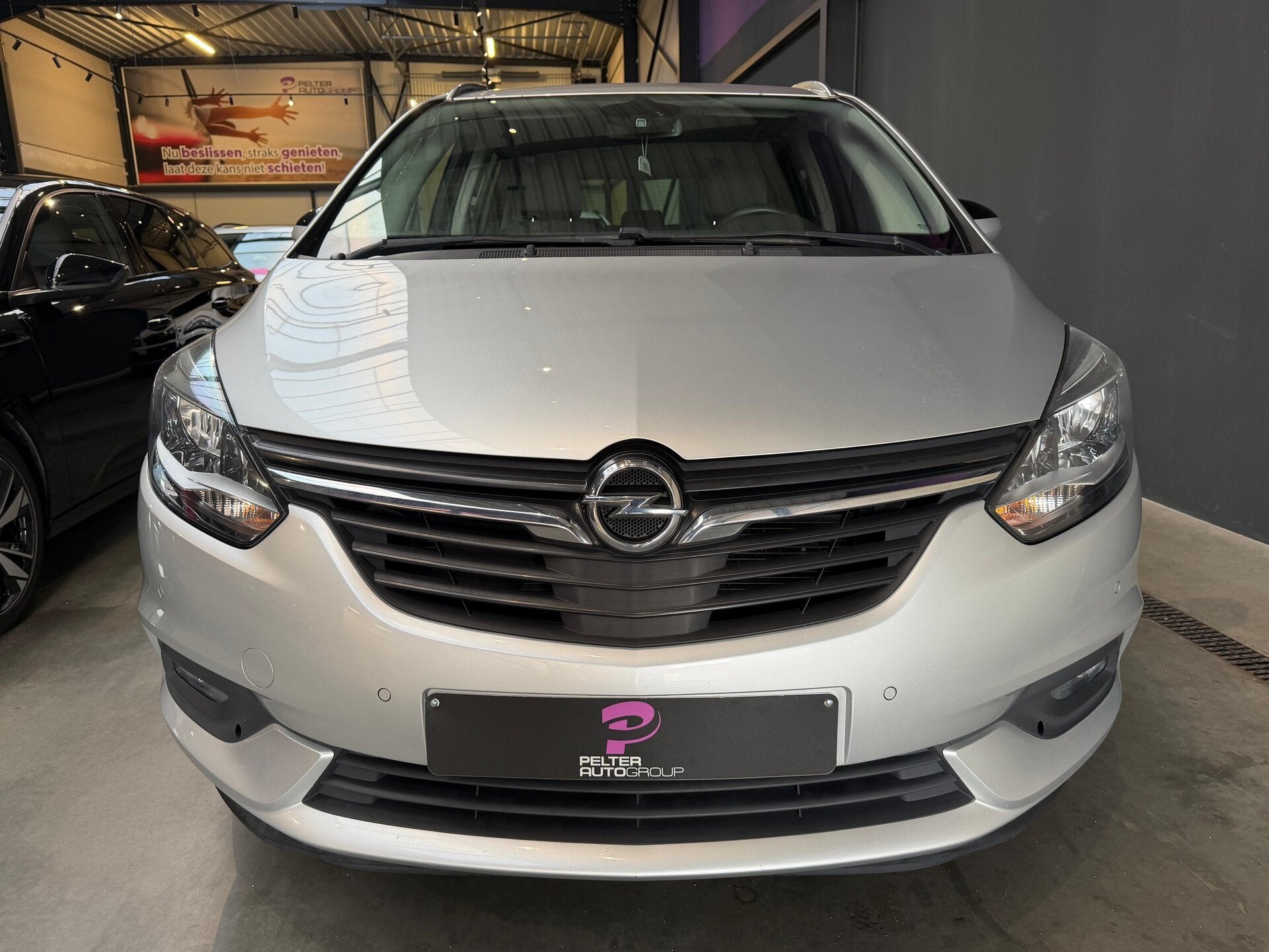Opel Zafira Tourer 1.6CDti Eur6D-Temp Camera, 4 cilinders, Bedrijf, 5 deurs, SUV of Terreinwagen