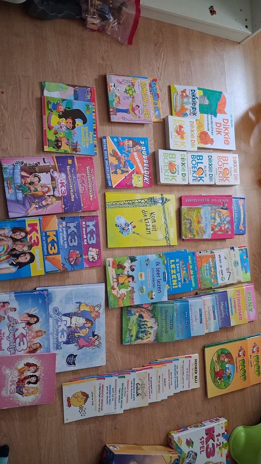 Kinderboeken allerlei (plop/k3/Samson/dikkie dik/dora/..., Enlèvement