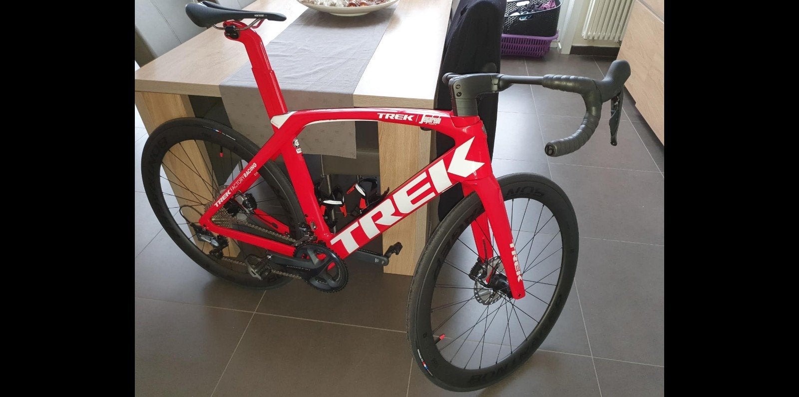 Trek madone, Ophalen