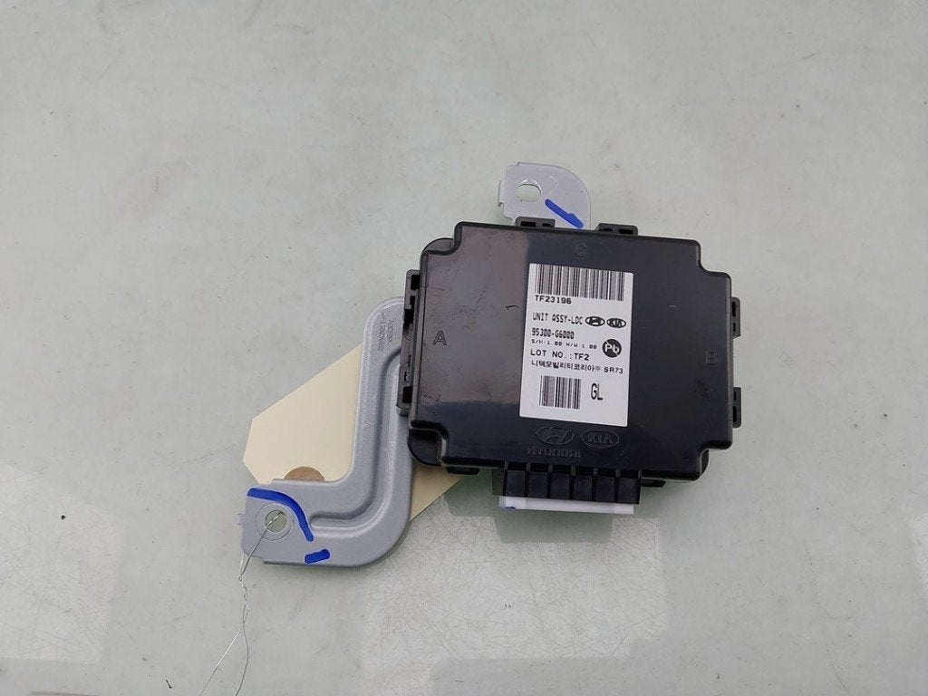 DIVERSEN DC/DC converter Kia Picanto (JA) (|95300G6000|), Info@kia.de, Theodor-Heuss-Allee 11
60486  Frankfurt am Main, DE, Kia Deutschland GmbH