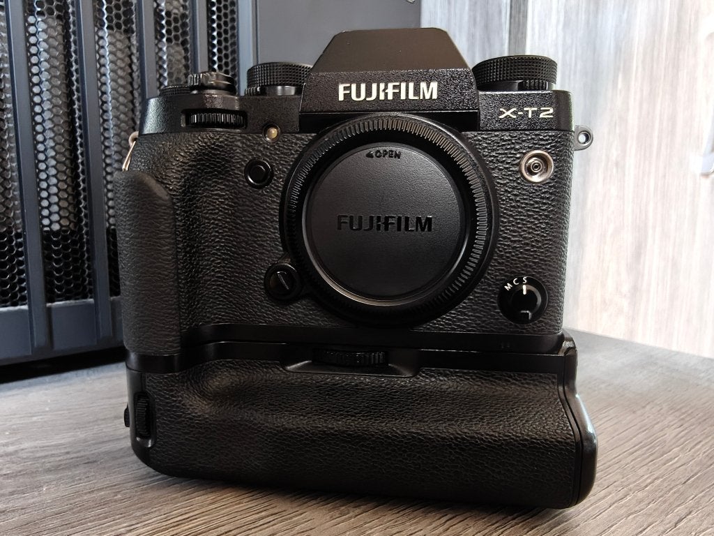 Fuji X-T2 + battery grip, TV, Hi-fi & Vidéo, Sans zoom optique, Utilisé, Appareil photo hybride, 24 mégapixels