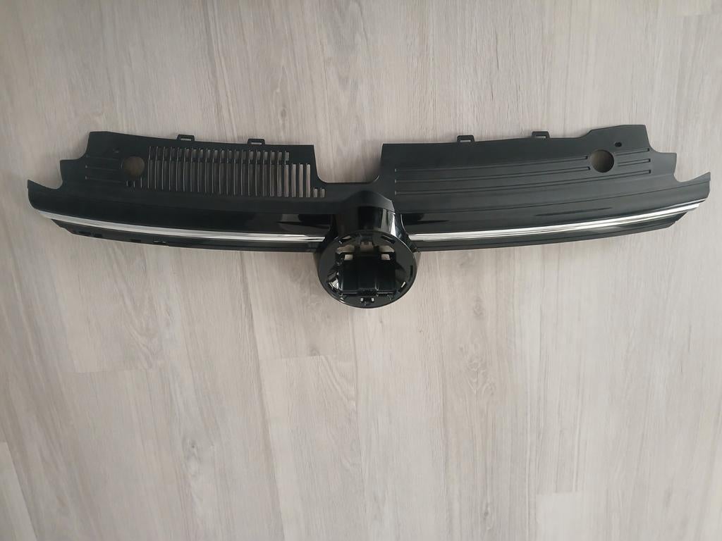 Volkswagen Golf VIII Voorbumper bovenste radiatorrooster, Enlèvement ou Envoi, Volkswagen