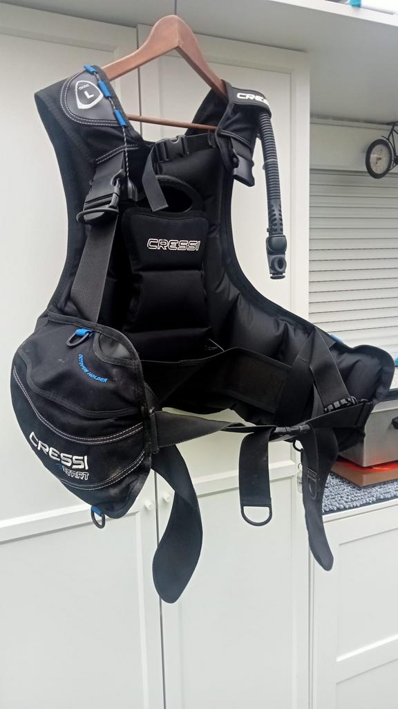 Cressi duikjacket, Ophalen, Zo goed als nieuw