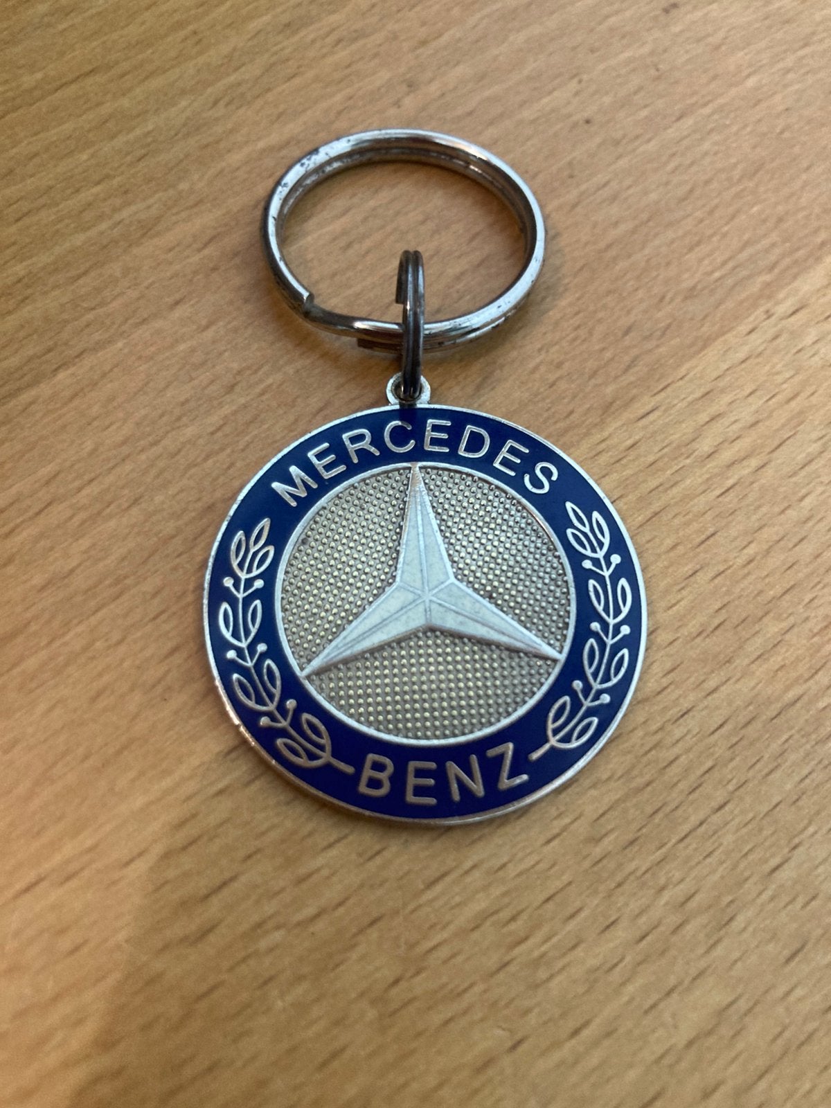 MERCEDES sleutelhanger, Verzamelen, Sleutelhangers, Ophalen of Verzenden, Zo goed als nieuw