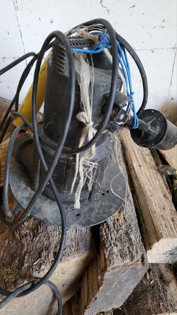 Fontijnpomp, zonder hulpstukken  is een aldi exemplaar, Bricolage & Construction, Enlèvement