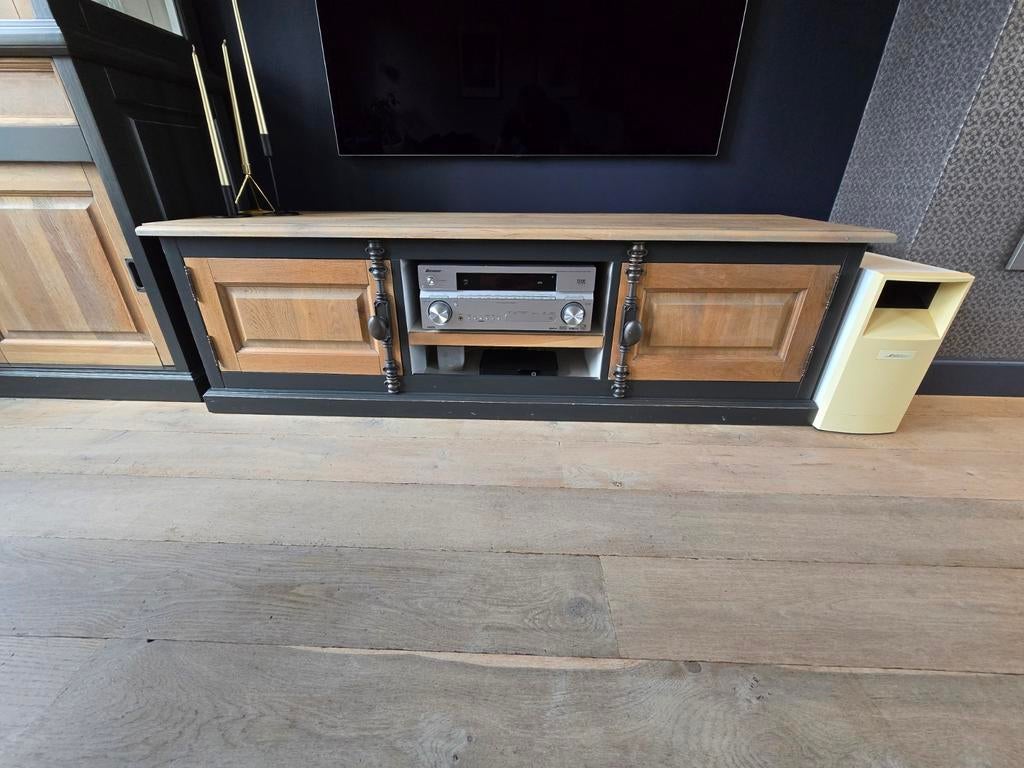 Landelijke tv kast + vitrine kast, Ophalen