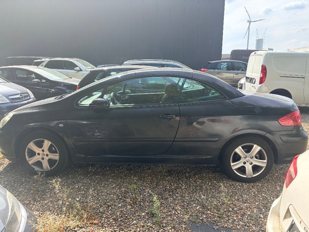 Peugeot Cabrio 1.6 Benzine – Rijdt & schakelt goed – €800, Autos, Cabriolet, Boîte manuelle, Noir, 1587 cm³
