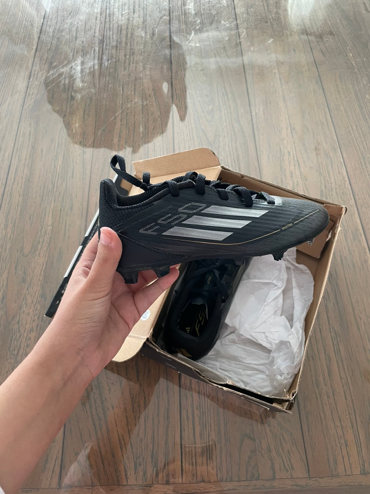 Adidas voetbalschoenen Maat 31, Enlèvement, Comme neuf