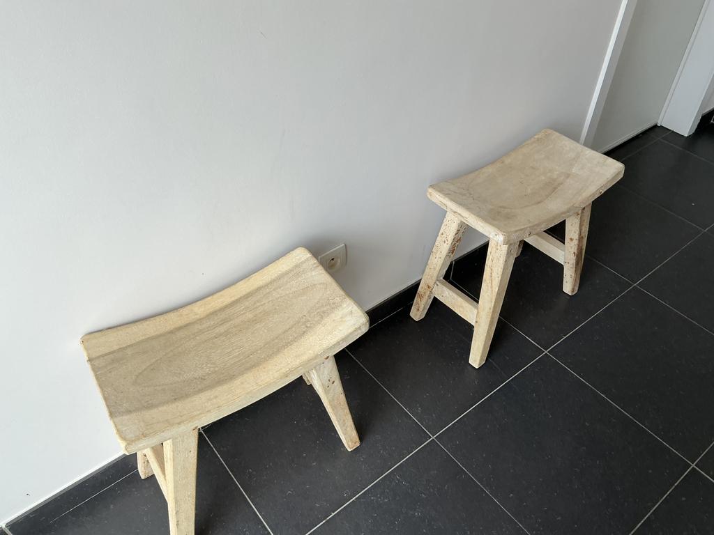 Bijzet zitbankjes ( handgemaakt), Tuin en Terras, Picknicktafels, Ophalen of Verzenden, Gebruikt, Hout