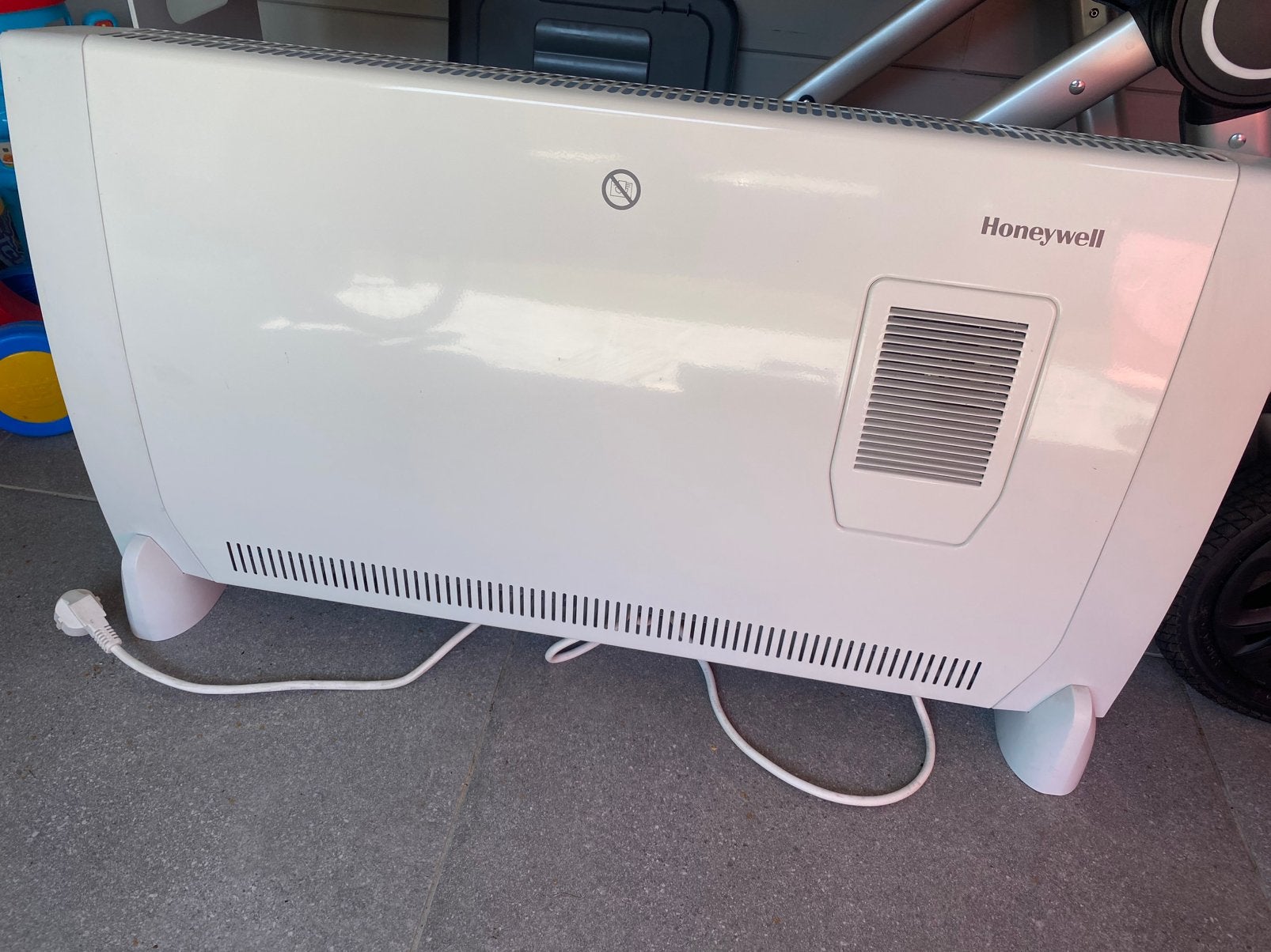 Convectorradiator voor het verwarmen van kamers of zolder, Doe-het-zelf en Bouw, Ophalen, 30 tot 80 cm, Gebruikt, Radiator