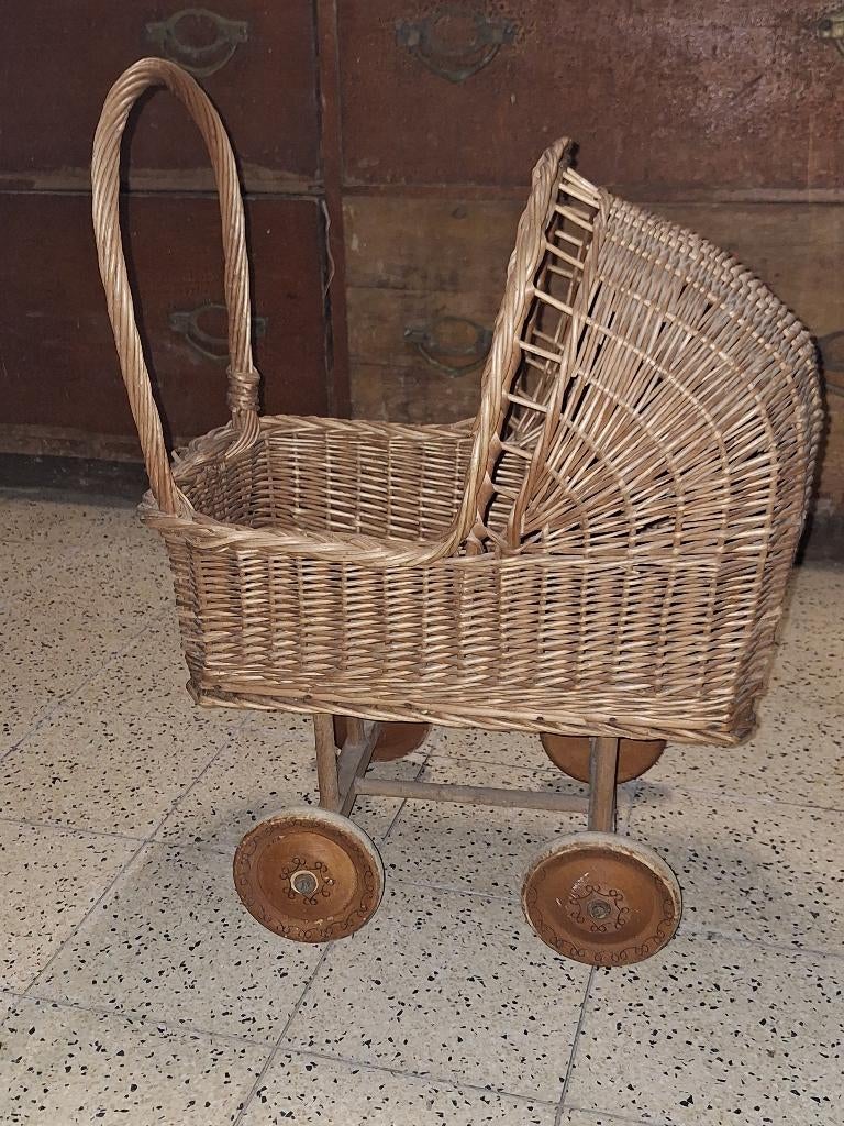 poussette pour poupée de 45 ans, Antiquités & Art, Enlèvement