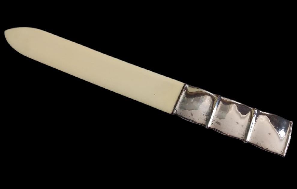 zilveren brievenopener WTB., Ophalen of Verzenden