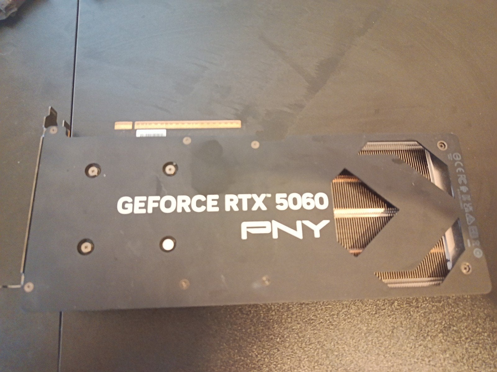 Composant gamer i7 14700kf & RTX 5060, Enlèvement