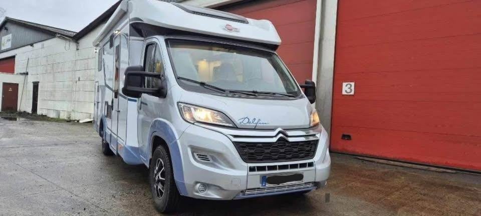 Mobilhome Burstner Delfin 732- Half-integraal, Caravans en Kamperen, Luifel, Ringverwarming, Fiat, 6 tot 7 meter
