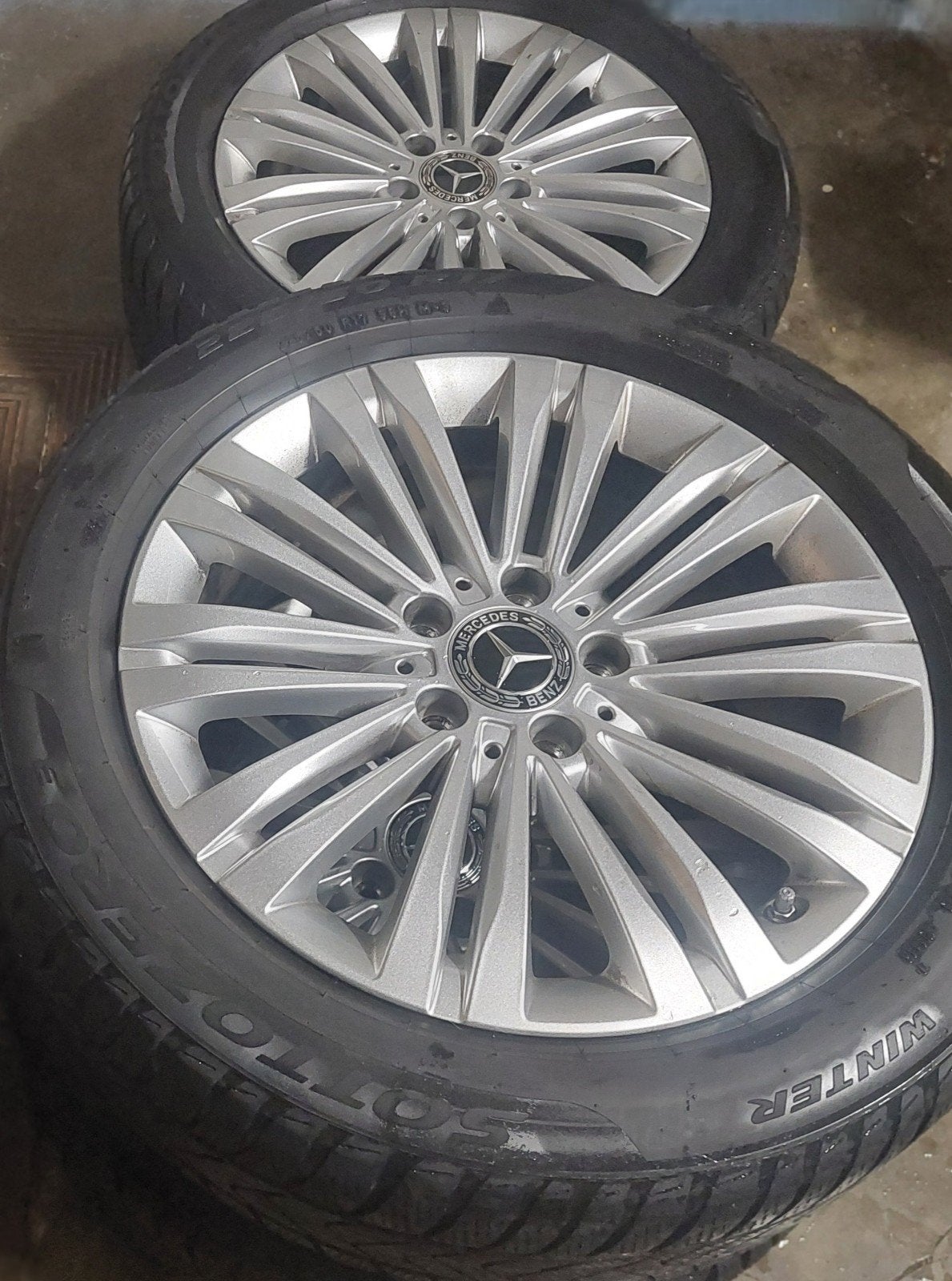 Original Mercedes C classe W206 jantes avec pneus hiver, Autos : Pièces & Accessoires, Enlèvement