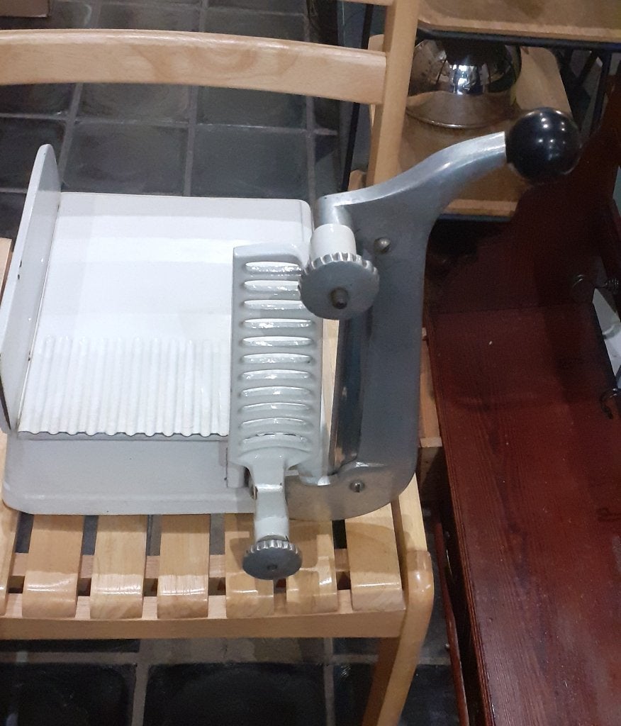 Ancienne machine à couper le fromage, Antiek en Kunst, Antiek | Keukengerei, Ophalen