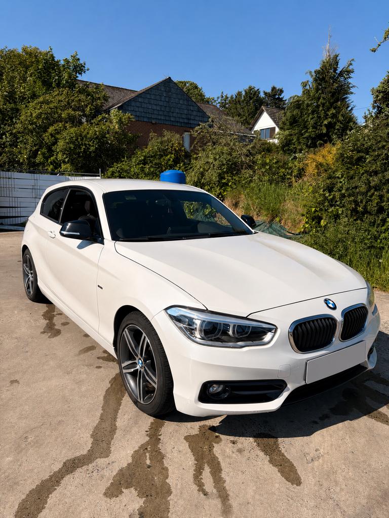 Bmw serie 1 - 116D - finition dynamic - contact : 0492866145, Auto's, 1600 cc, Wit, 116 kW, Bluetooth