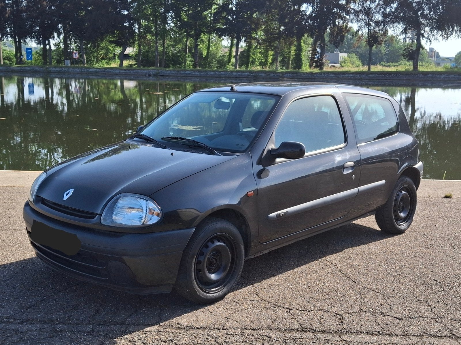 Renault Clio 1.2i met blanco keuring voor verkoop, Auto's, Voorwielaandrijving, Stof, 4 cilinders, Zwart