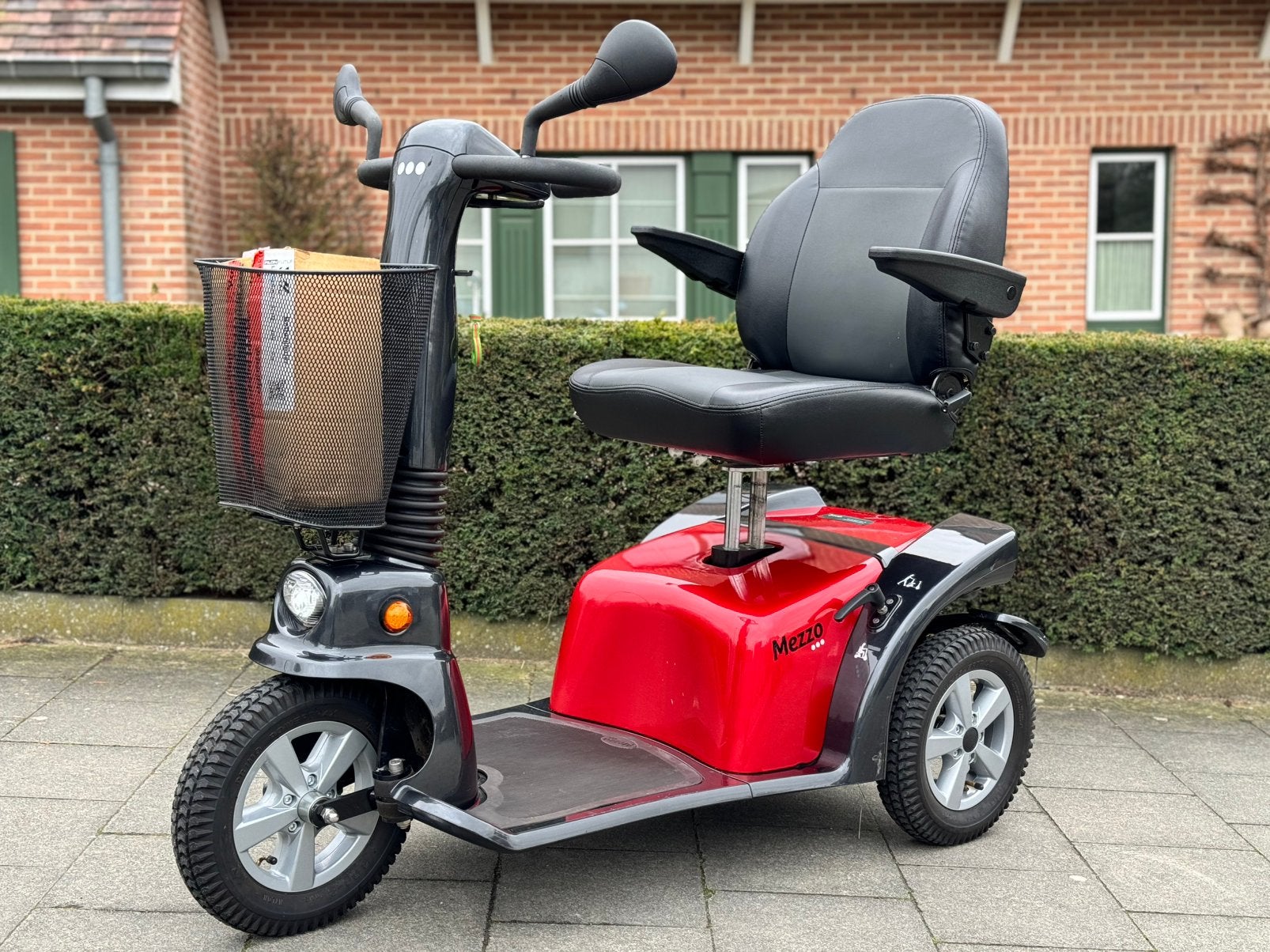 Scootmobiel L & M Mezzo 3 Elektrische scooter topstaat, Ophalen of Verzenden, Inklapbaar, Zo goed als nieuw, Elektrische rolstoel