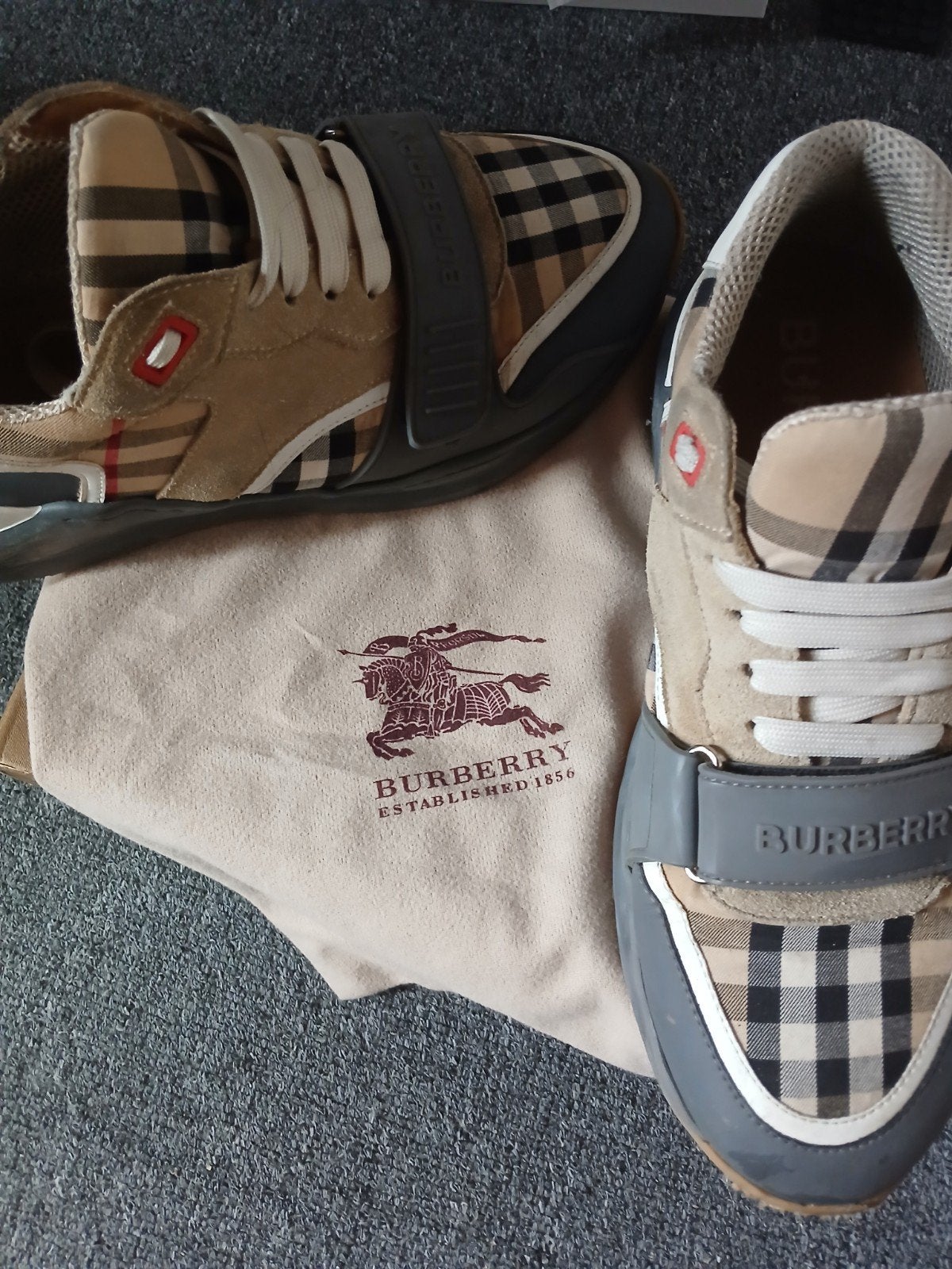Burberry schoenen (43), Enlèvement ou Envoi