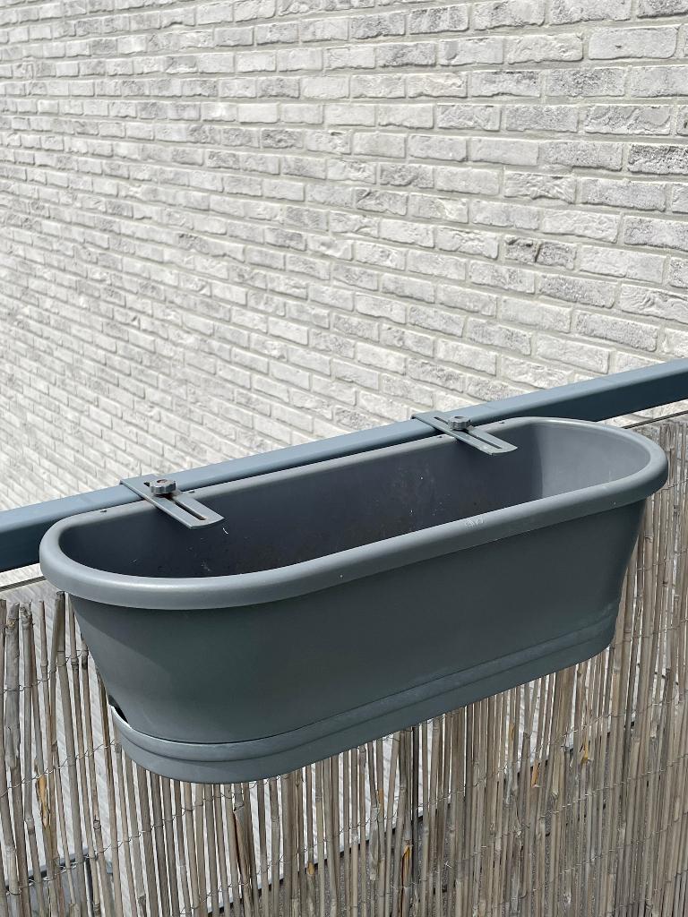 Bloembak - hangbloembak voor terras, Ophalen, Kunststof, Gebruikt, Minder dan 30 cm
