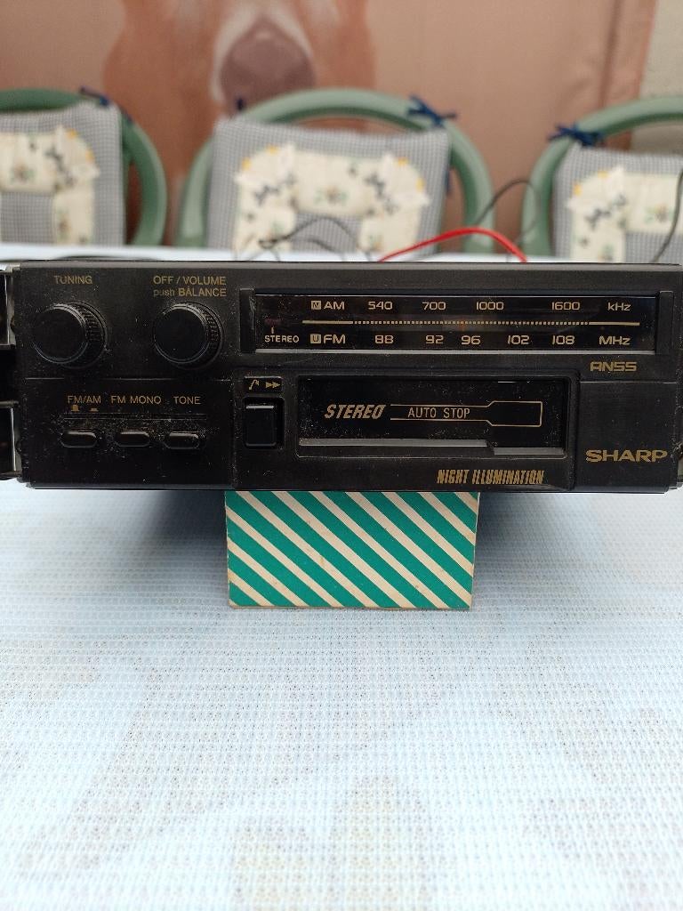 autoradio met boxjes van Sharp, Enlèvement ou Envoi