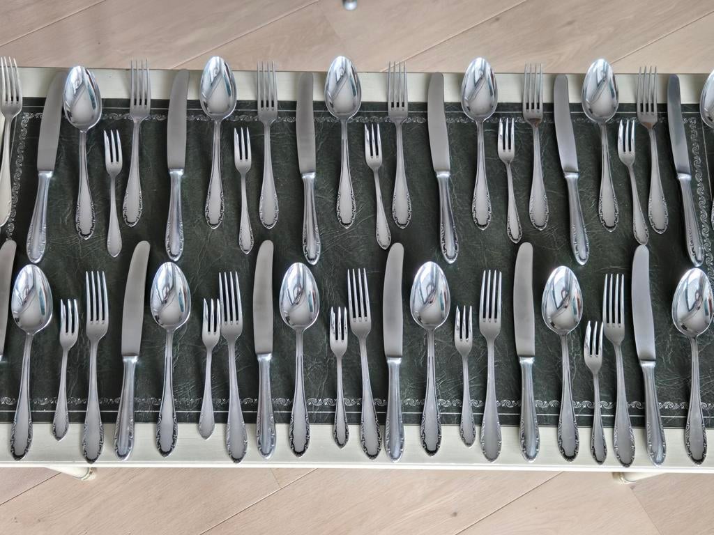 Quarante-huit couverts en acier inoxydable 18/10, en parfait, Maison & Meubles, Cuisine | Couverts, Enlèvement ou Envoi