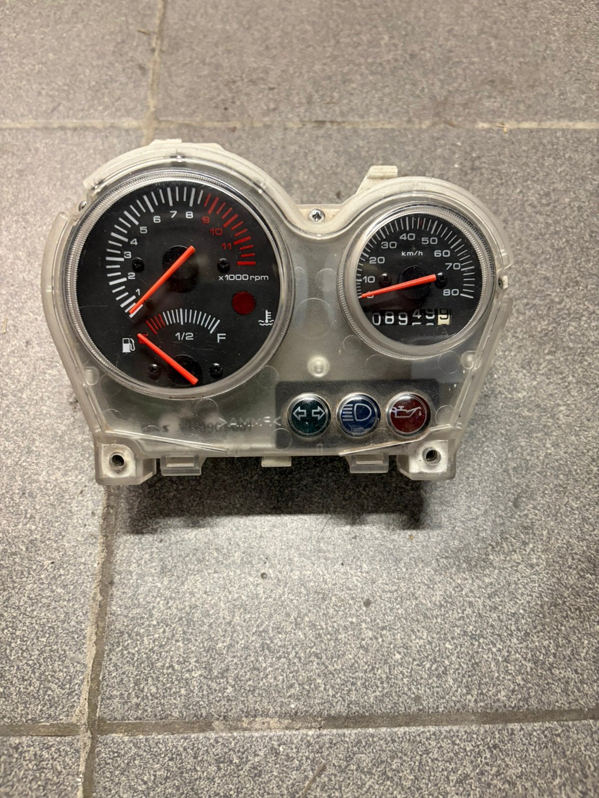 Compteur Aerox avec tachymètre, Enlèvement, Comme neuf, Yamaha