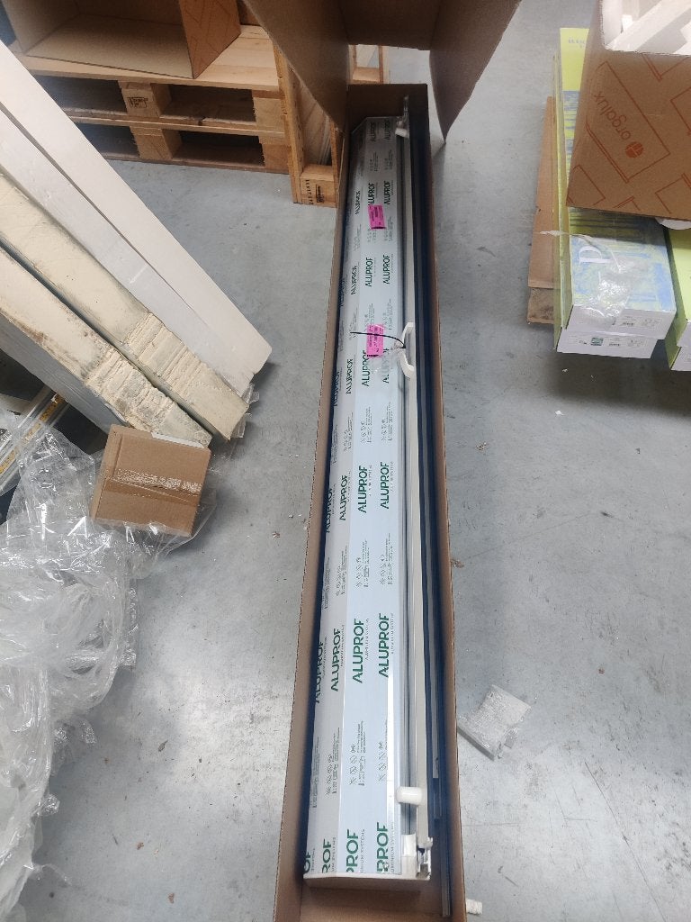 Voorzetrolluik, Doe-het-zelf en Bouw, Ophalen, Wit, 150 tot 200 cm, Nieuw