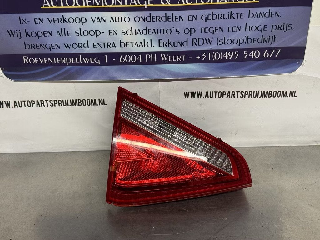 Audi a5 achterlicht kofferklep deksel links, Gebruikt, AUDI AG, Auto-Union-Strasse 1
85045  Ingolstadt, DE, Audi