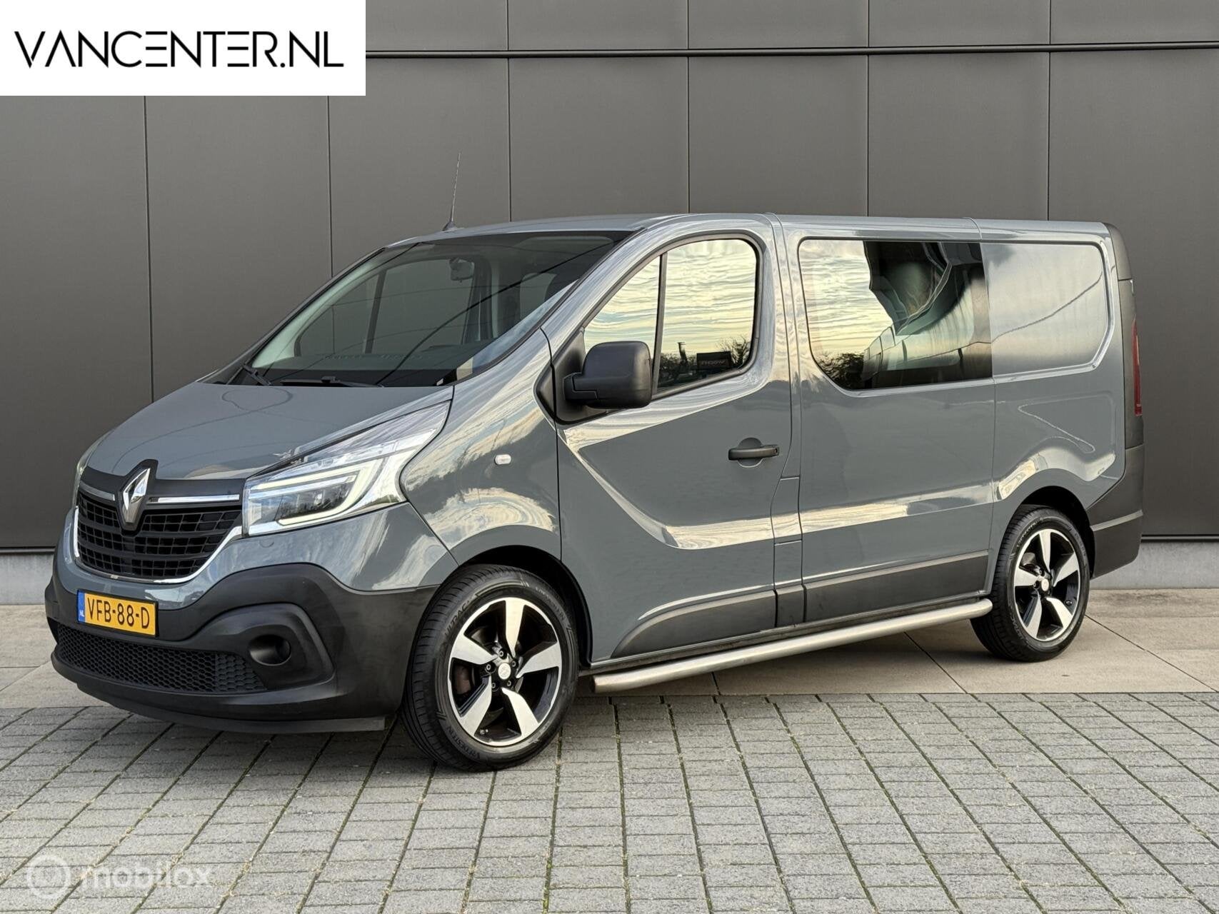 Renault Trafic DC 1.6 dCi 95PK Dubbele Cabine LED Trekhaak, Voorwielaandrijving, Stof, 4 cilinders, Bedrijf