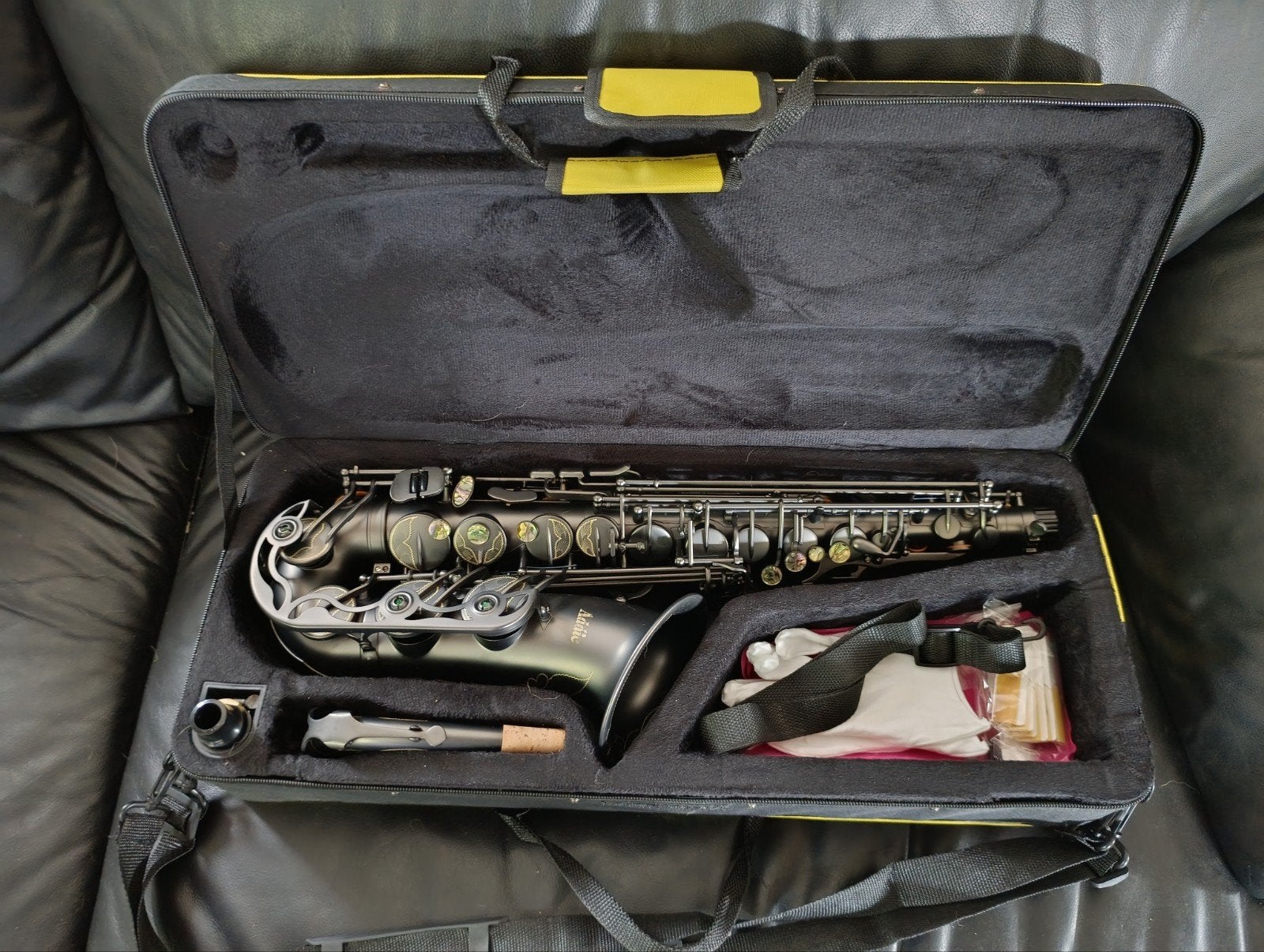 Saxo alto mib, Muziek en Instrumenten, Ophalen, Nieuw, Met koffer of tas