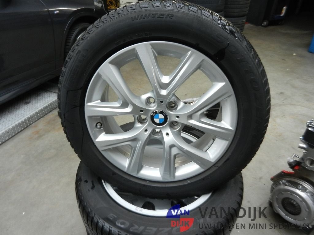 Winterbandenset 17 inch origineel voor BMW X1 F48 X2 F39, Auto-onderdelen, Gebruikt, -, -, Banden en Velgen