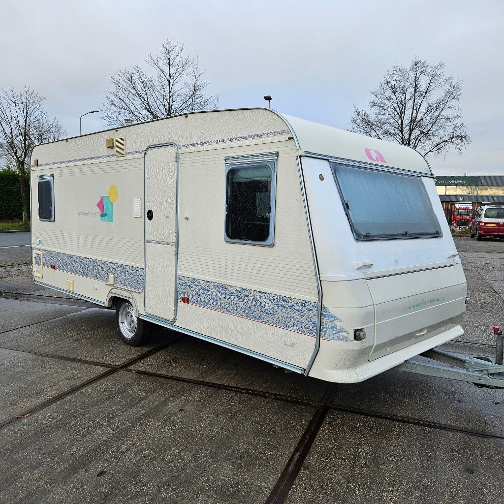Adria Unica B 502 UP., Caravanes & Camping, Caravanes Accessoires, Utilisé, Enlèvement