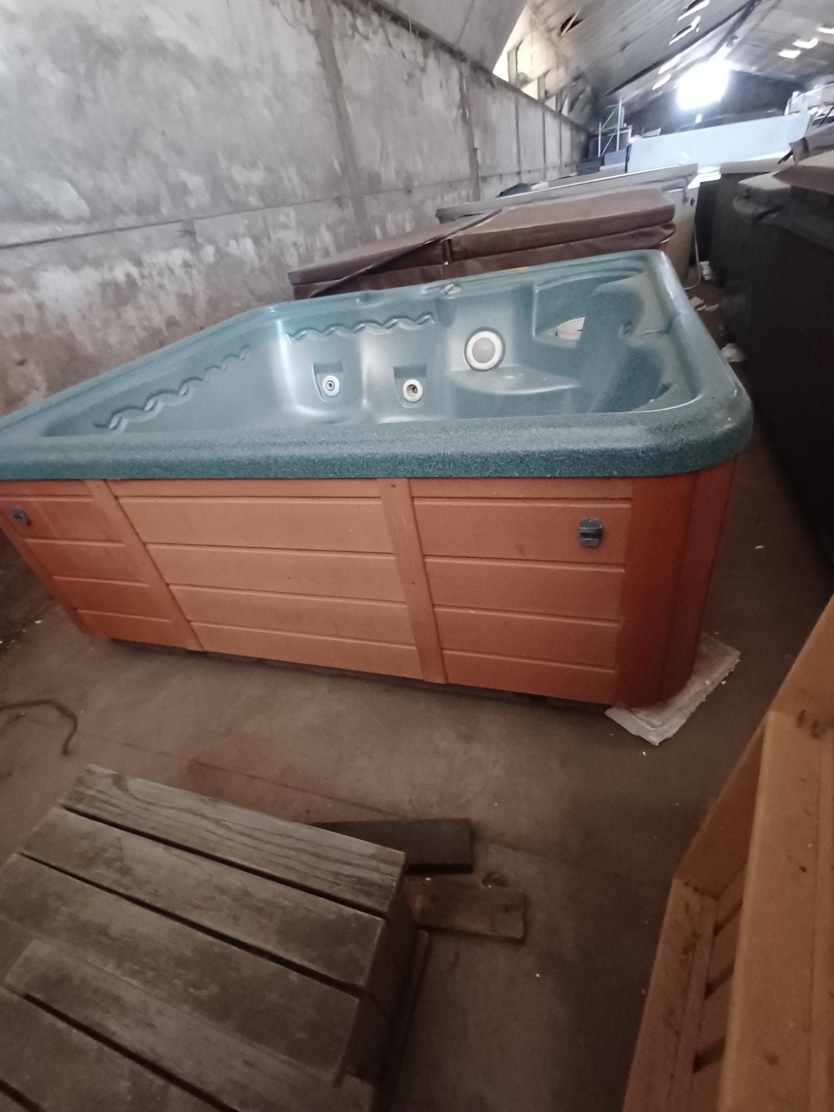 jacuzzi gratis geleverd geplaatst, Verzenden