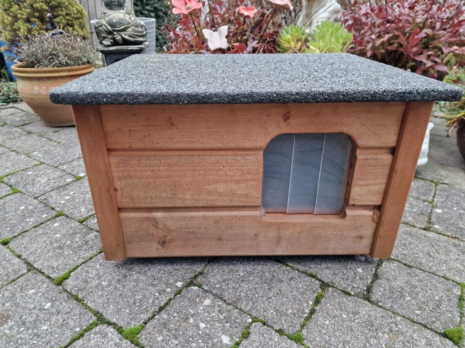 Houten kattenhuis voor buiten, Dieren en Toebehoren, Ophalen of Verzenden, Zo goed als nieuw, Minder dan 75 cm, Minder dan 65 cm