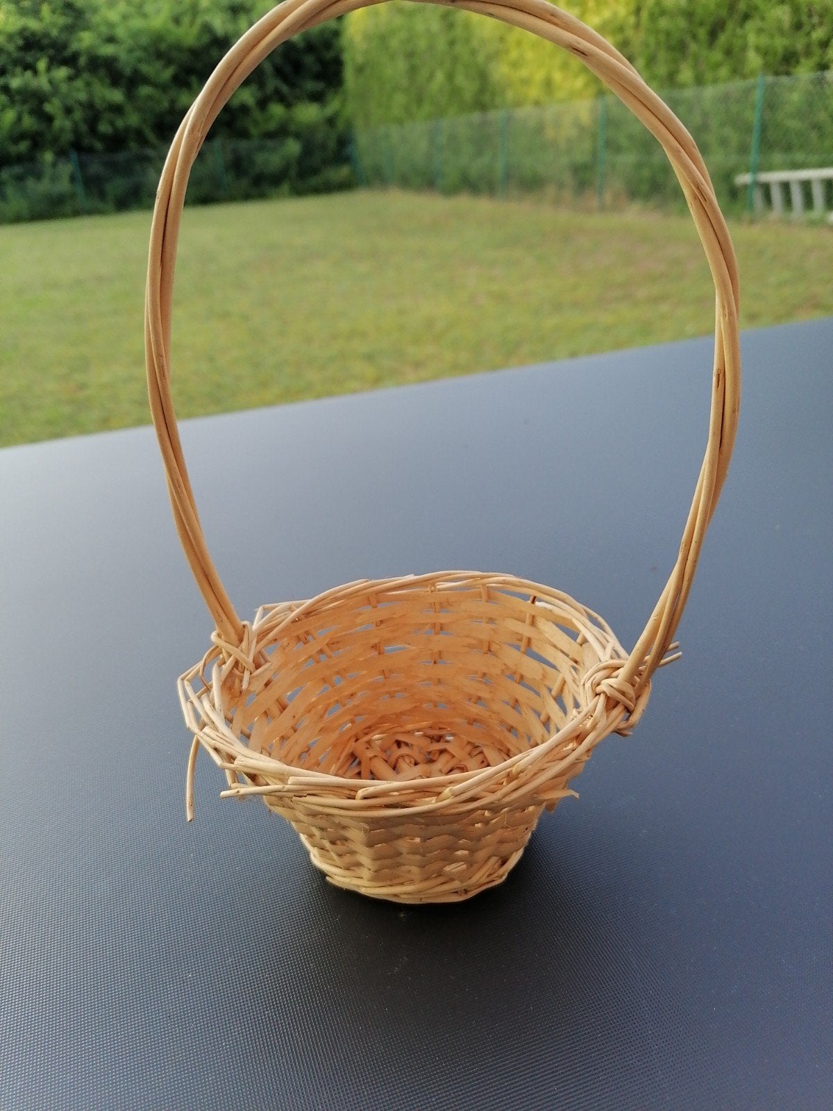 Rieten mini mandje, Ophalen of Verzenden