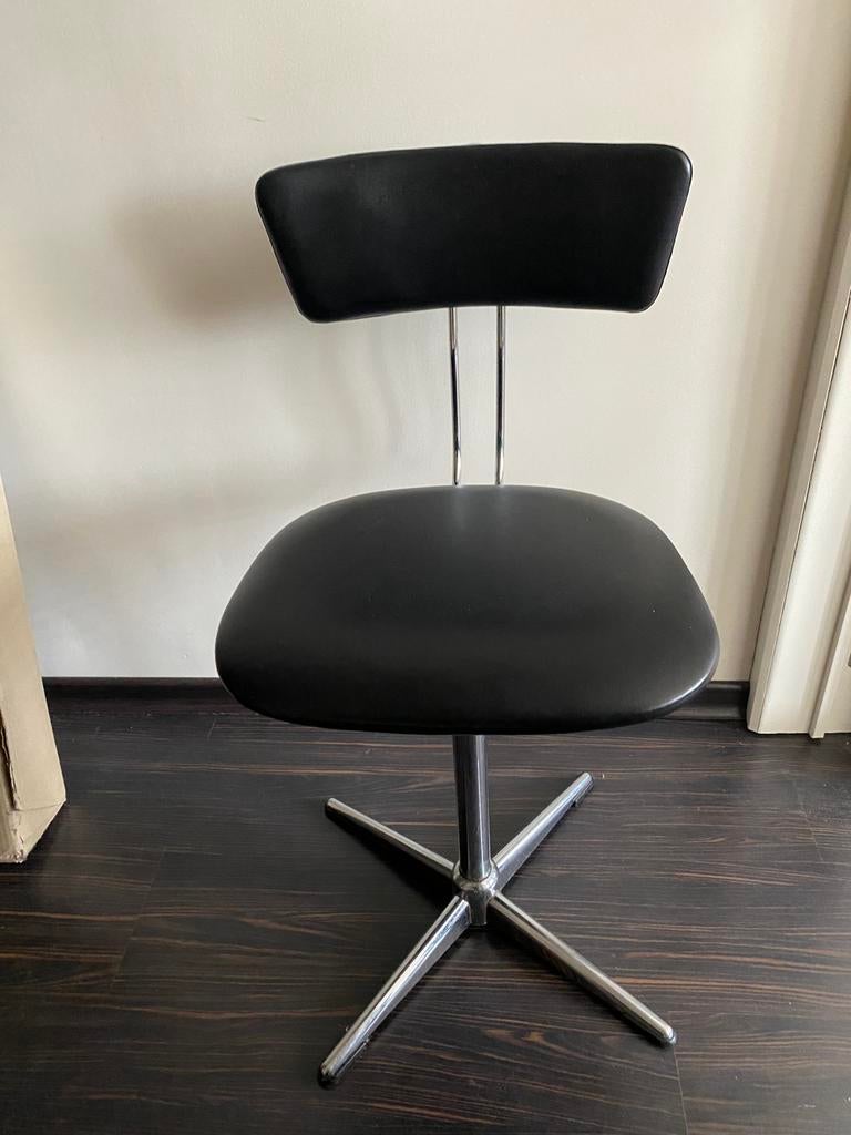 Leuke zxarte lederen bureaustoel, Huis en Inrichting, Ophalen, Zo goed als nieuw, Bureaustoel