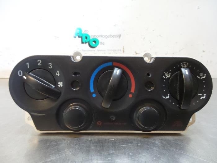Panneau de commandes chauffage d'un Ford Fiesta (Fiesta 02-), -, 3 mois de garantie, -, -