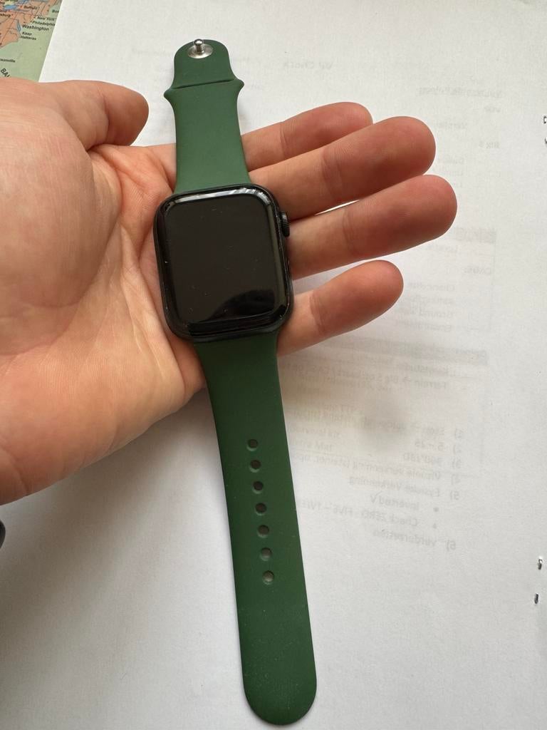 Apple watch serie 7 45mm, Handtassen en Accessoires, Smartwatches, Ophalen, Zo goed als nieuw, Waterdicht, Groen