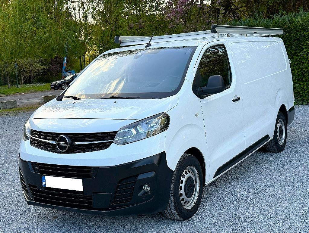Opel Vivaro 2.0D Lang Chassis 1st Eig CarPlay Camera TVAC, Testrit aan huis, Navigatiesysteem, Euro 6, 4 cilinders
