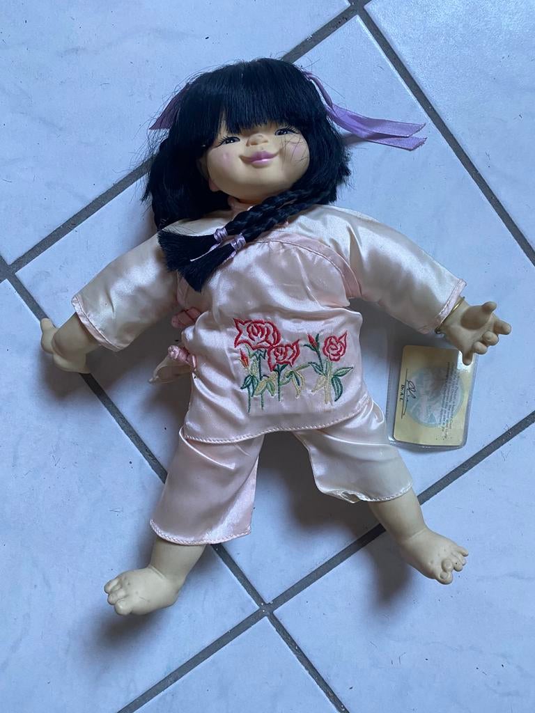 Vintage chinese verzamelpop, Verzamelen, Poppen, Ophalen of Verzenden