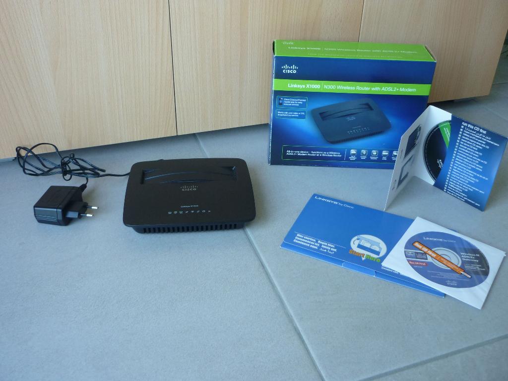 Cisco Linksys X1000 N300 Wireless Wifi router ADSL2+ modem, Ophalen of Verzenden, Router
