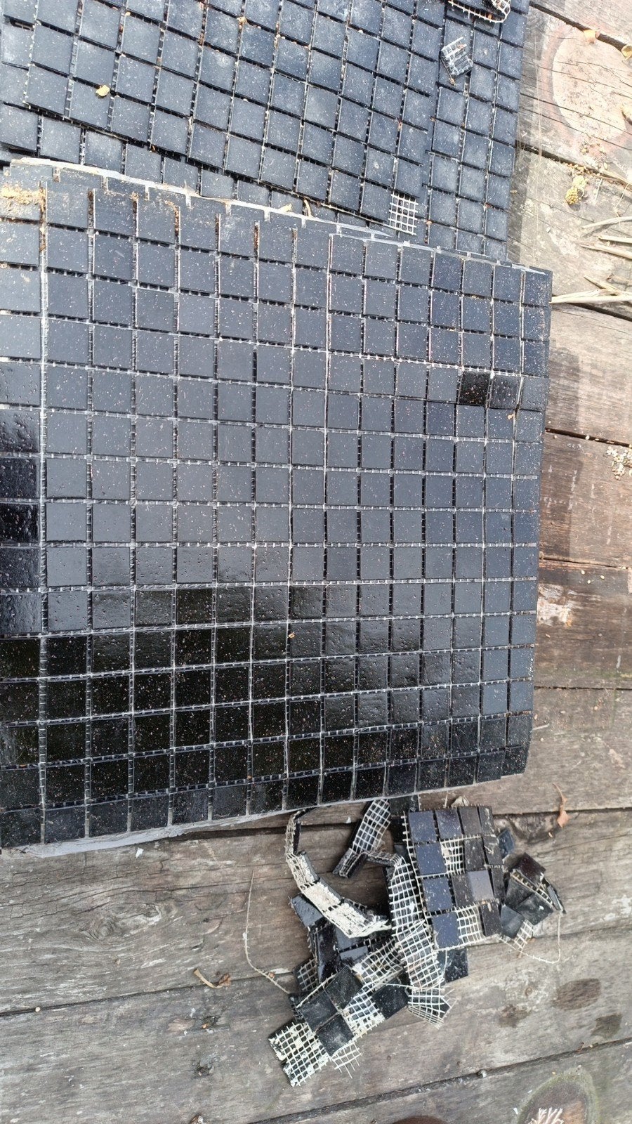 pierres de mosaïque noires sur le net, Carrelage mural, 20 à 40 cm, Comme neuf, Enlèvement