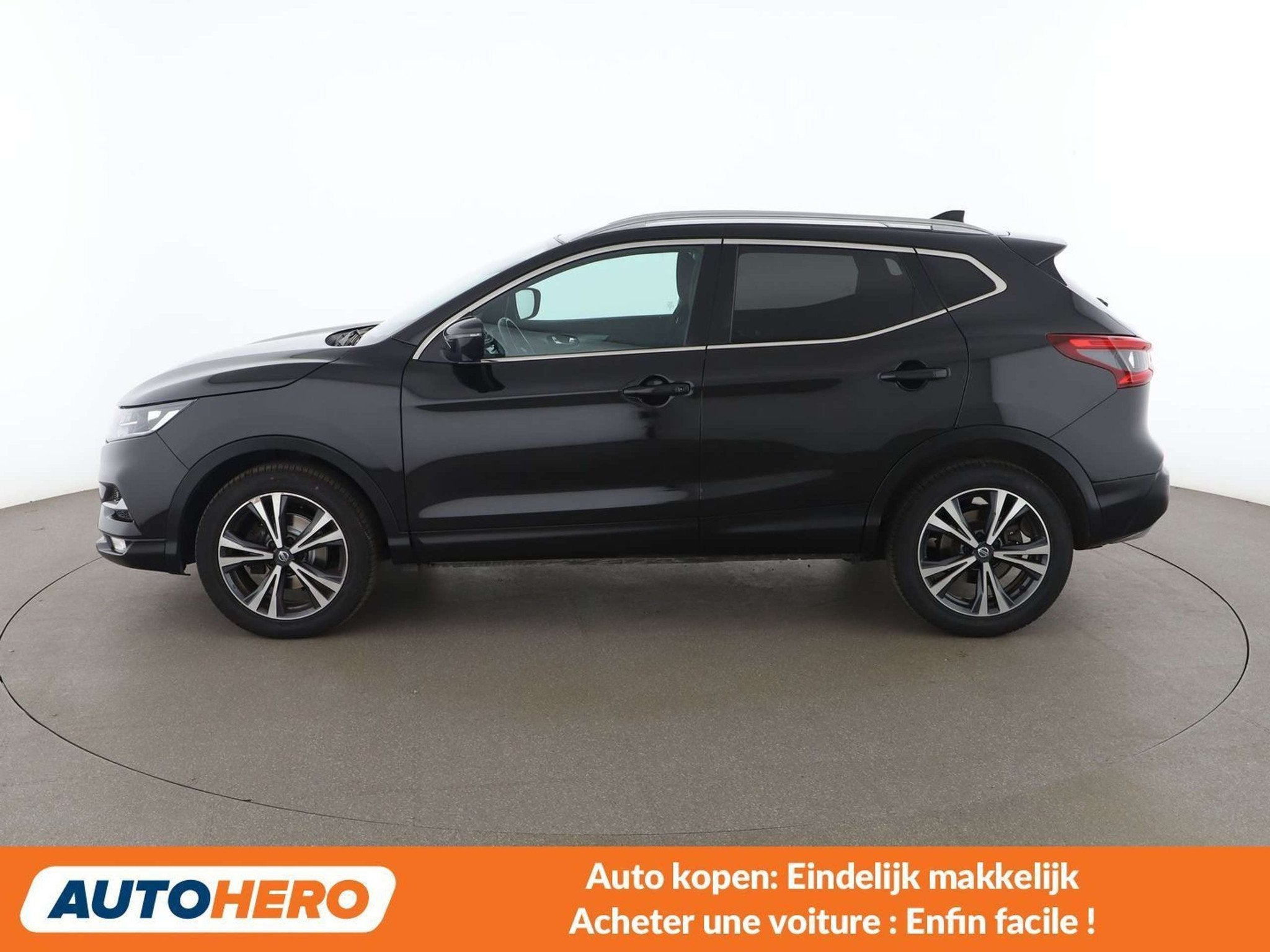 Nissan QASHQAI 1.2 Business Edition (bj 2018, automaat), Stof, Gebruikt, 116 pk, https://public.car-pass.be/vhr/d41ee2b7-9086-4dd8-b21d-0b563afc298d