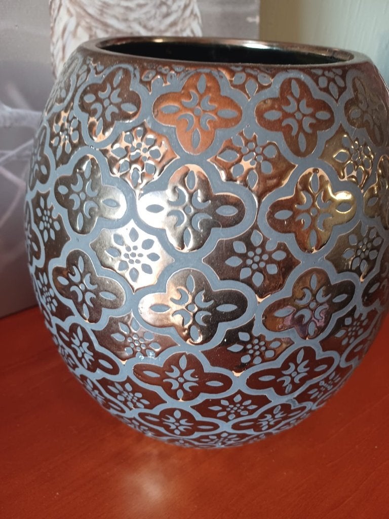 Titel: Grote Oosterse Bloempot / Vaas (27 x 27 cm), Tuin en Terras, 25 tot 40 cm, Verzenden, Rond, Binnen