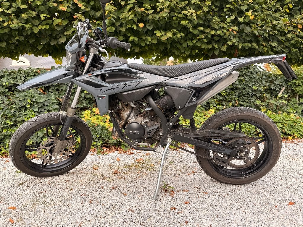 Édition spéciale Beta RR Motard 2T 50X - Gris/Noir, Autres marques, Comme neuf, 6 vitesses, Enlèvement