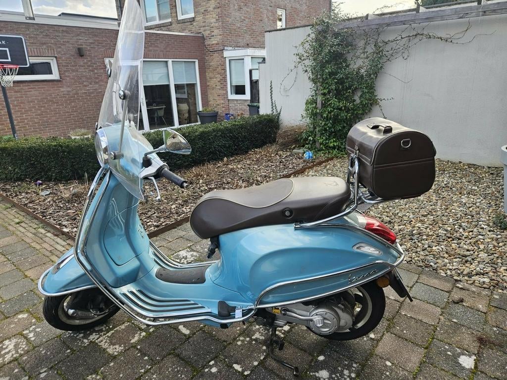 Vespa Primavera 70th originele lederen tas, Motoren, Accessoires | Koffers en Tassen, Ophalen