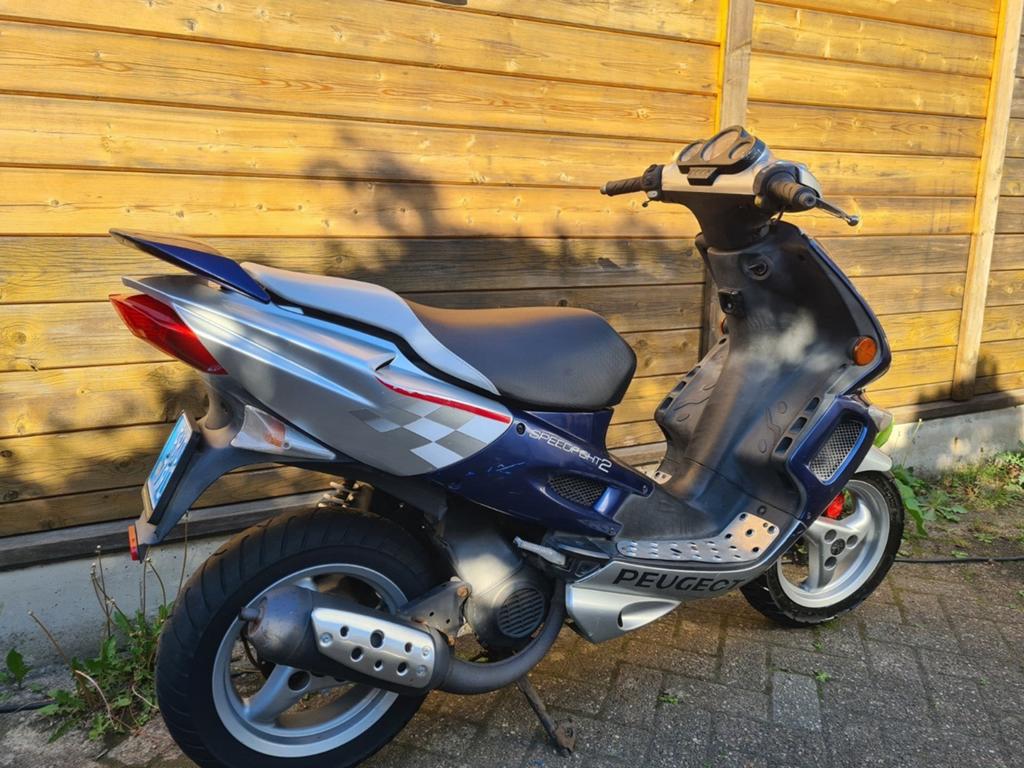 Peugeot speedfight 2, Fietsen en Brommers, Ophalen